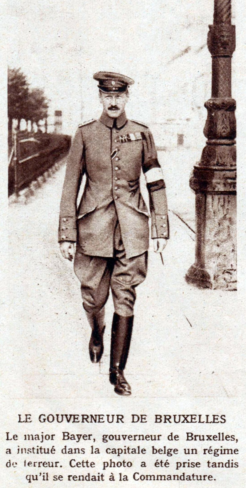 Maximilian Bayer dans la rue de la Loi, 1914